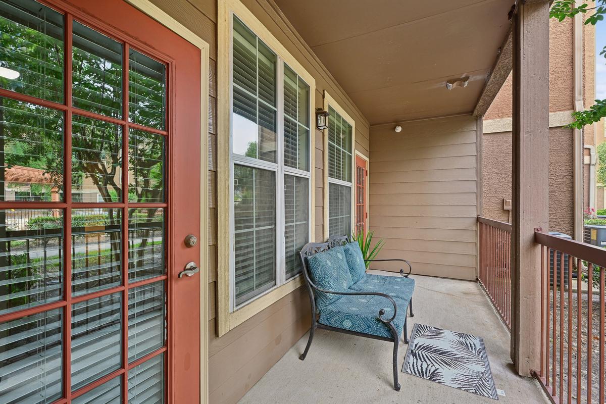 Tiburon Apartments